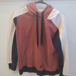 Under Armour Sweatshirt- Medium loose fit